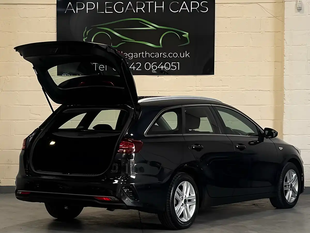 Used 2019 Kia Ceed Eco 2 Sportswagon Black - Interior and Exterior details 4