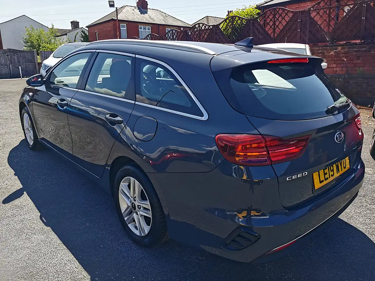 Used 2019 Kia Ceed Eco 2 Sportswagon Grey - Interior and Exterior details 4