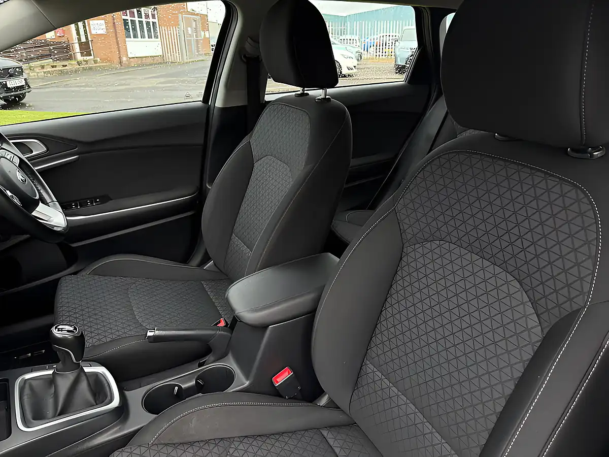 Used 2019 Kia Ceed Eco 2 Sportswagon White - Interior and Exterior details 15