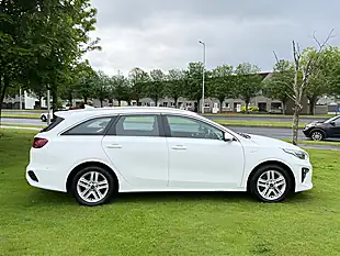 Used 2019 Kia Ceed Eco 2 Sportswagon White - Interior and Exterior details 6