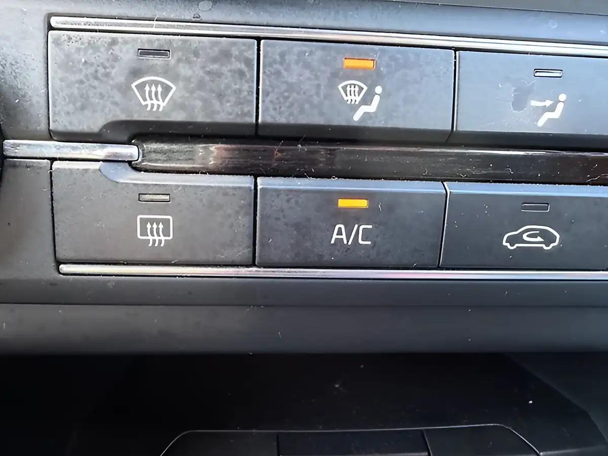 Used 2019 Kia Ceed Eco 2 Sportswagon White - Interior and Exterior details 14
