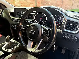Used 2019 Kia Ceed Eco 2 Sportswagon White - Interior and Exterior details 6