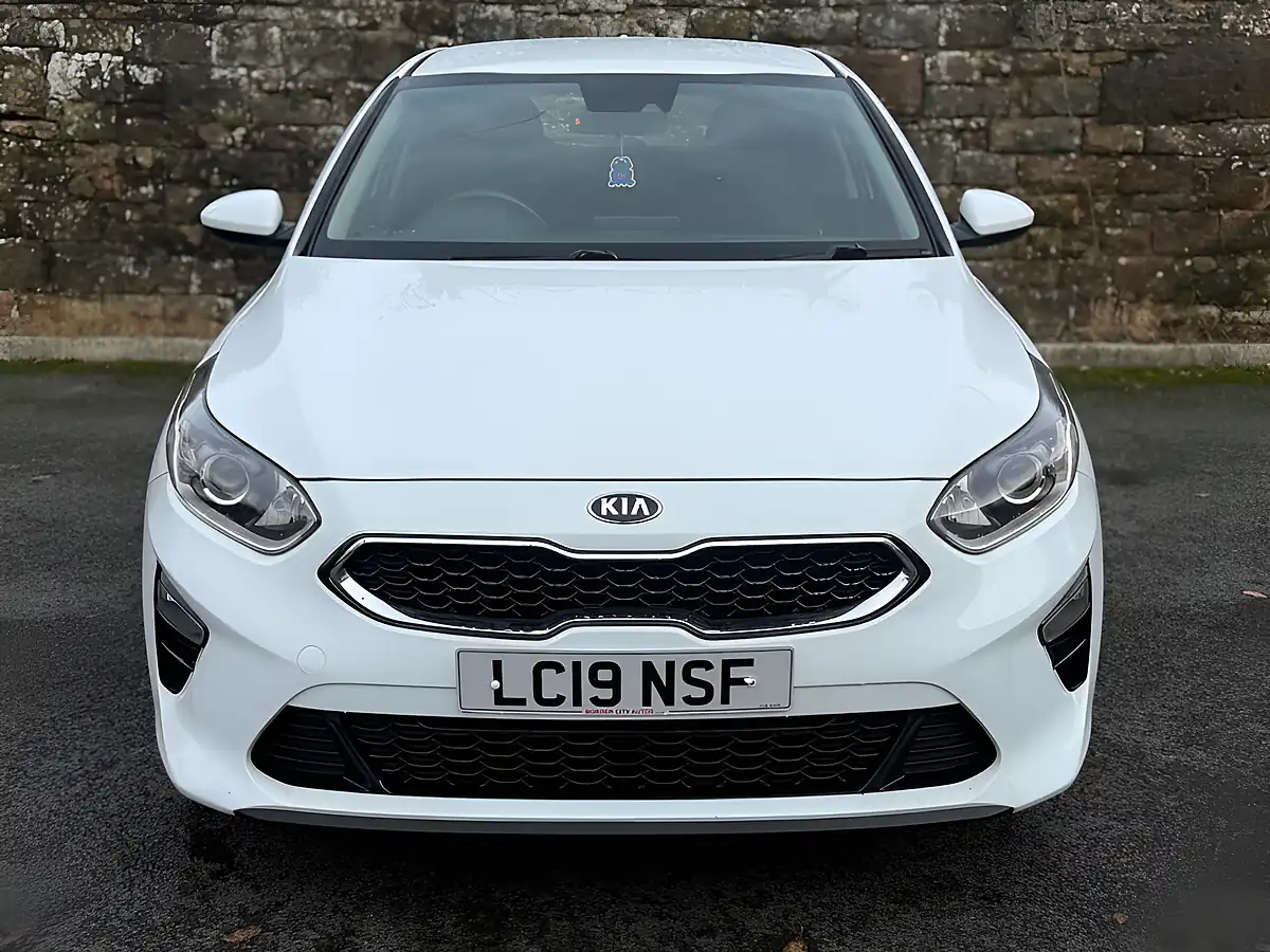 Used 2019 Kia Ceed Eco 2 White - Interior and Exterior details 2