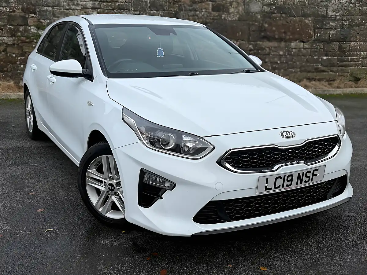 Used 2019 Kia Ceed Eco 2 White - Interior and Exterior details 3