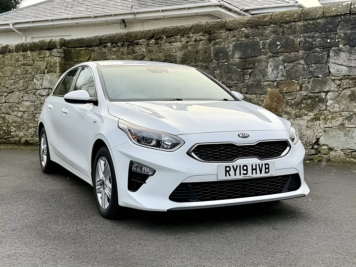 Used 2019 Kia Ceed Eco 2 White - Interior and Exterior details 10