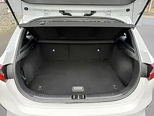 Used 2019 Kia Ceed Eco 2 White - Interior and Exterior details 18