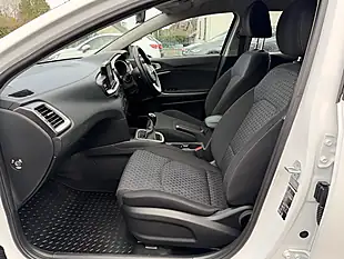 Used 2019 Kia Ceed Eco 2 White - Interior and Exterior details 19