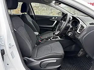 Used 2019 Kia Ceed Eco 2 White - Interior and Exterior details 5