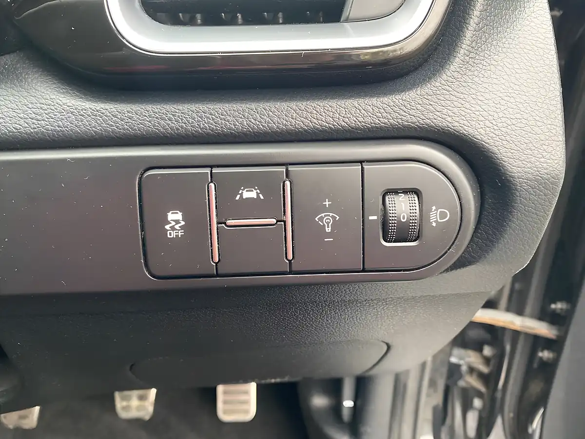 Used 2019 Kia Ceed GT-Line Black - Interior and Exterior details 13