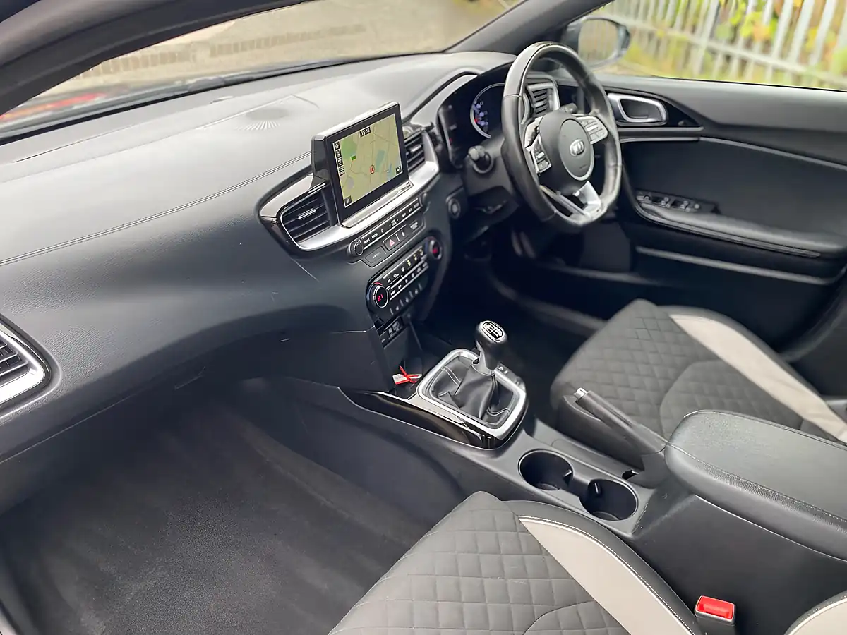Used 2019 Kia Ceed GT-Line Black - Interior and Exterior details 5