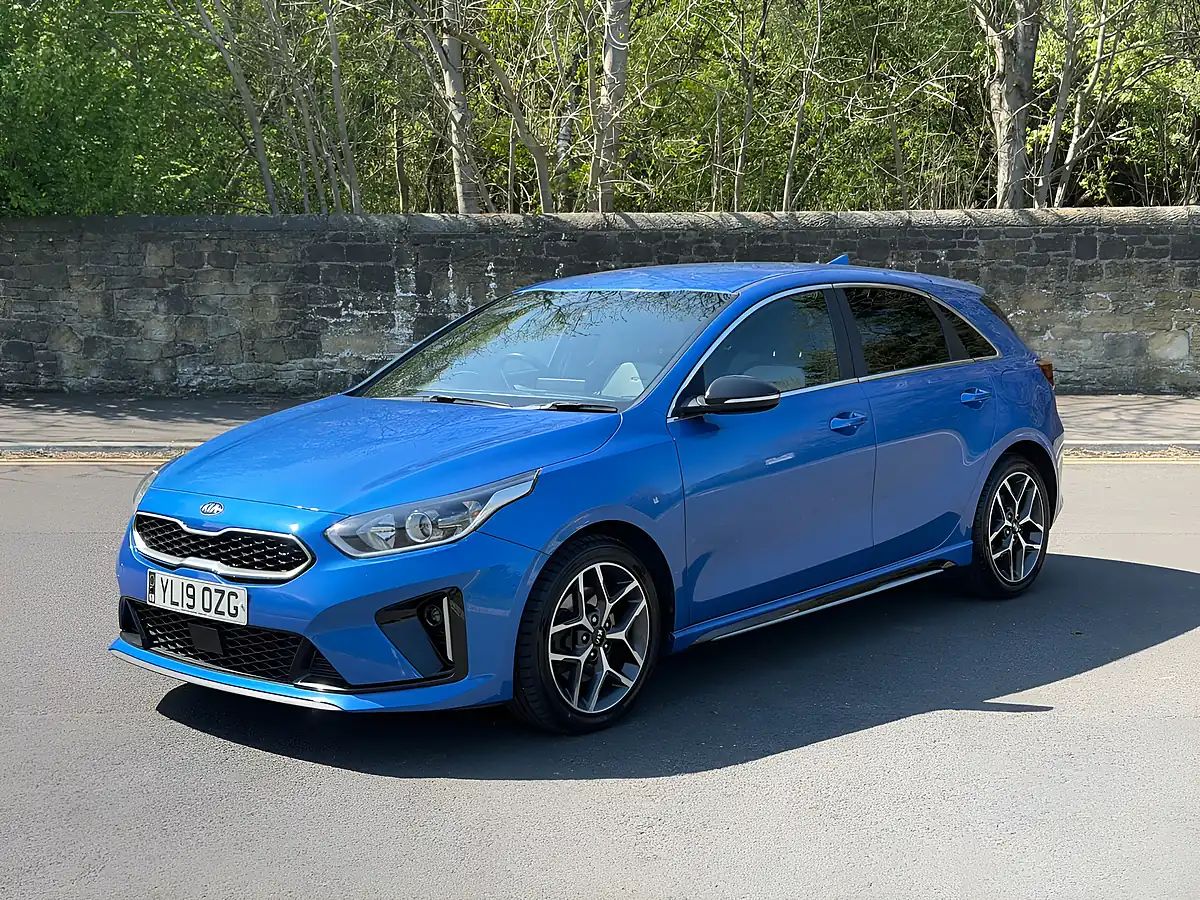Used 2019 Kia Ceed GT-Line Blue - Front View