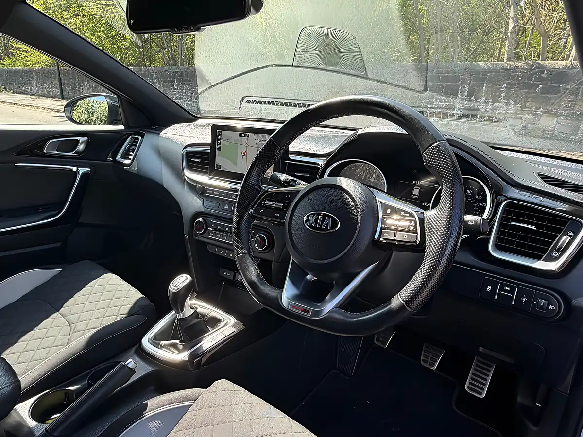 Used 2019 Kia Ceed GT-Line Blue - Interior and Exterior details 16