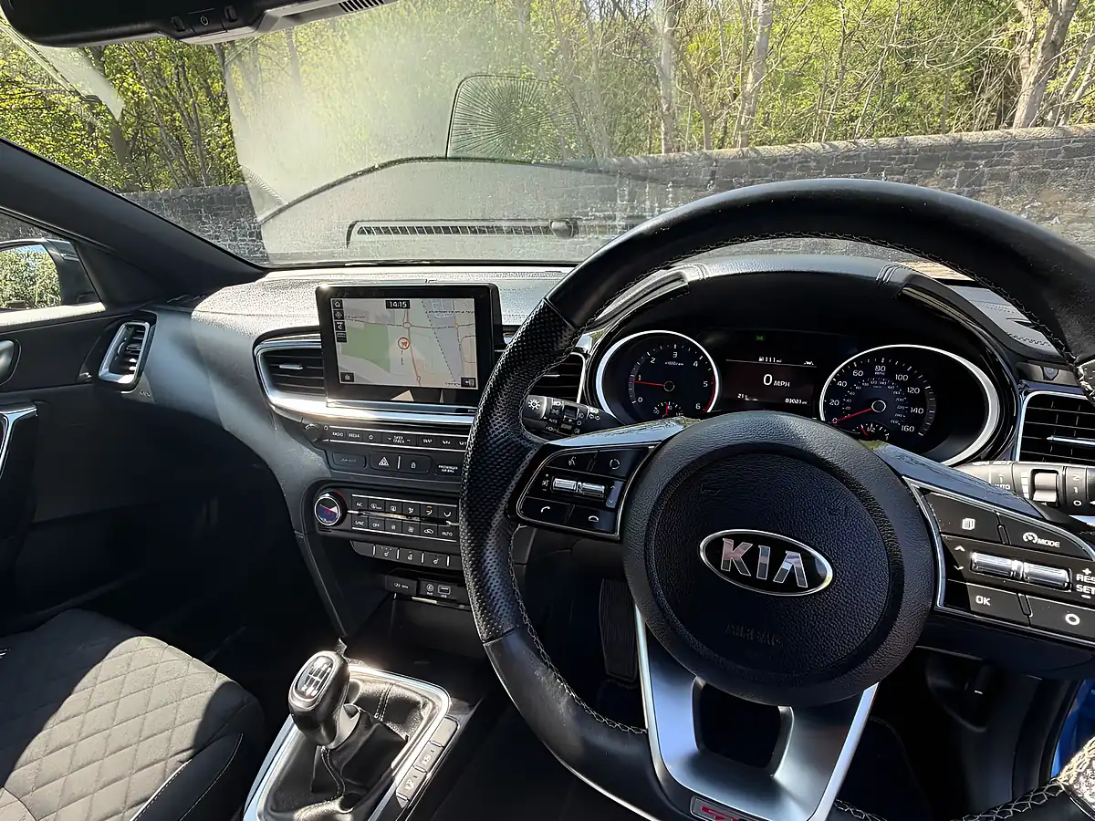 Used 2019 Kia Ceed GT-Line Blue - Interior and Exterior details 17