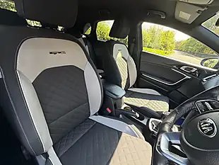 Used 2019 Kia Ceed GT-Line Blue - Interior and Exterior details 19
