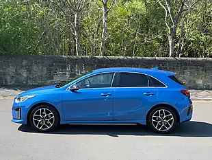 Used 2019 Kia Ceed GT-Line Blue - Interior and Exterior details 8
