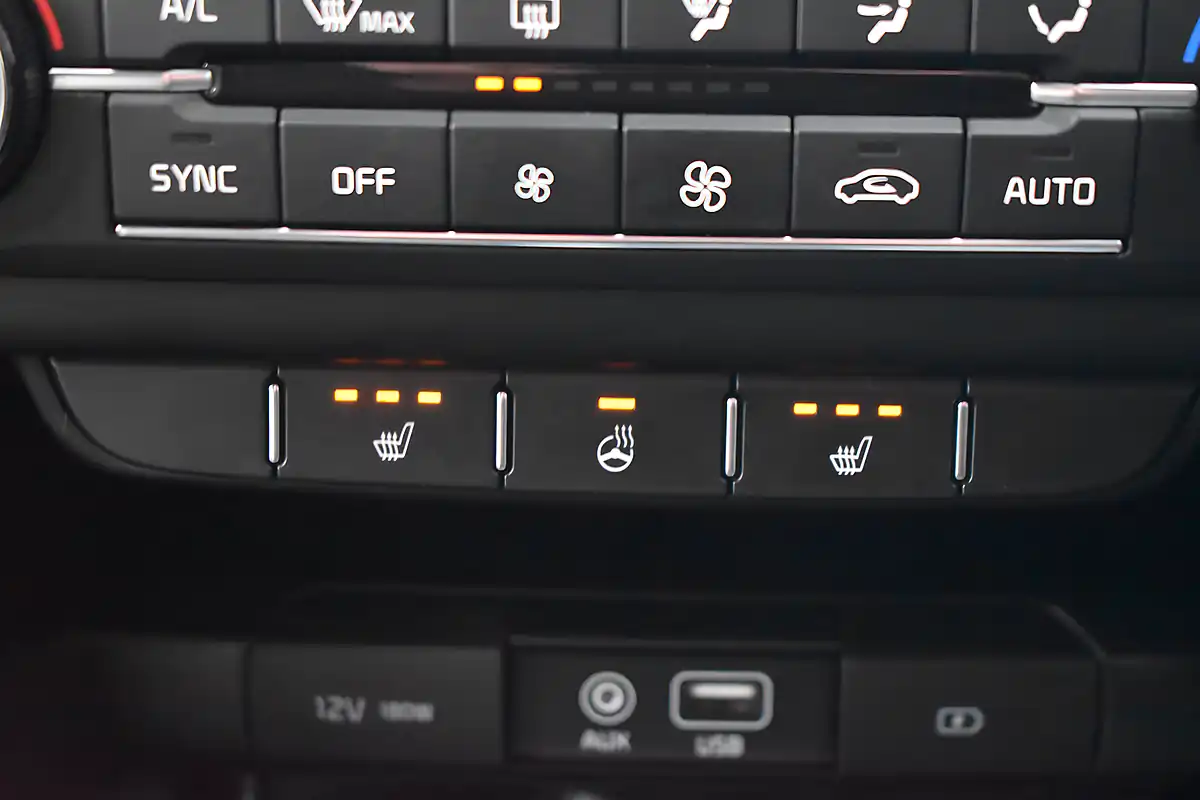 Used 2019 Kia Ceed GT-Line Phantom Black - Interior and Exterior details 12