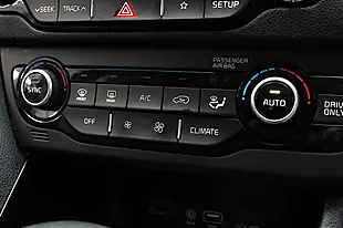 Used 2019 Kia Niro 2 Ocean Blue - Interior and Exterior details 15