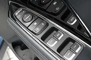 Used 2019 Kia Niro 2 Ocean Blue - Interior and Exterior details 20
