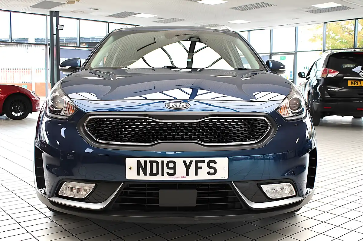 Used 2019 Kia Niro 2 Ocean Blue - Interior and Exterior details 4