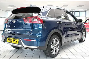 Used 2019 Kia Niro 2 Ocean Blue - Interior and Exterior details 9