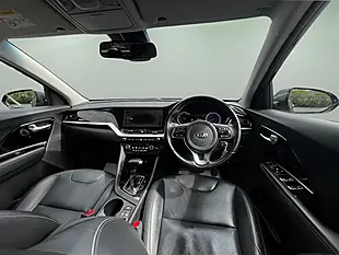 Used 2019 Kia Niro 3 Grey - Interior and Exterior details 11