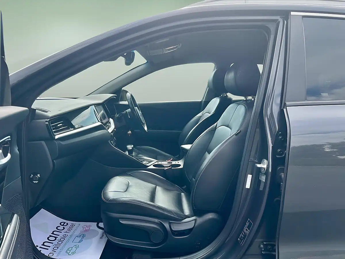 Used 2019 Kia Niro 3 Grey - Interior and Exterior details 19