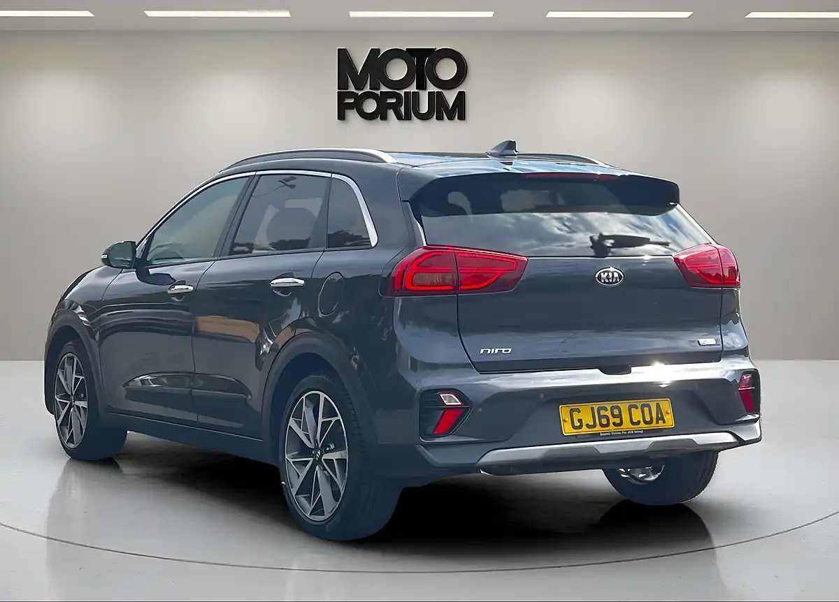 Used 2019 Kia Niro 3 Grey - Interior and Exterior details 5