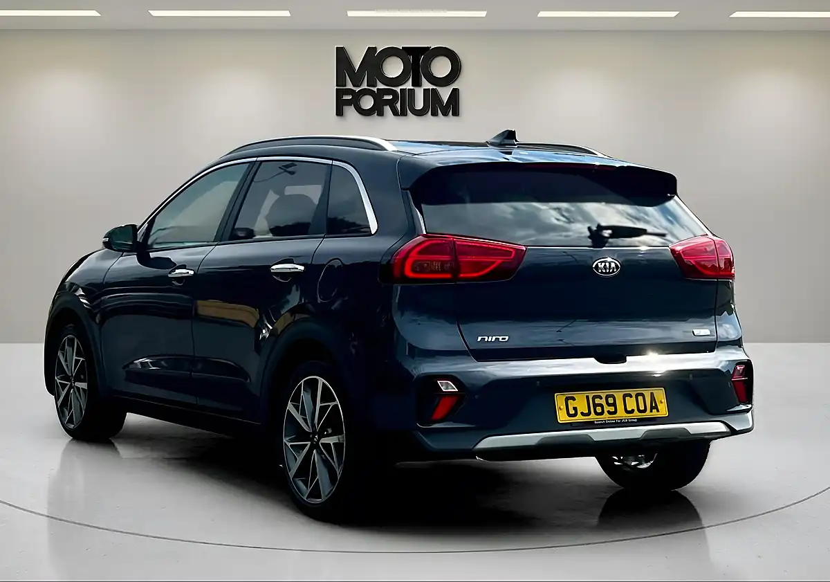 Used 2019 Kia Niro 3 Grey - Interior and Exterior details 7