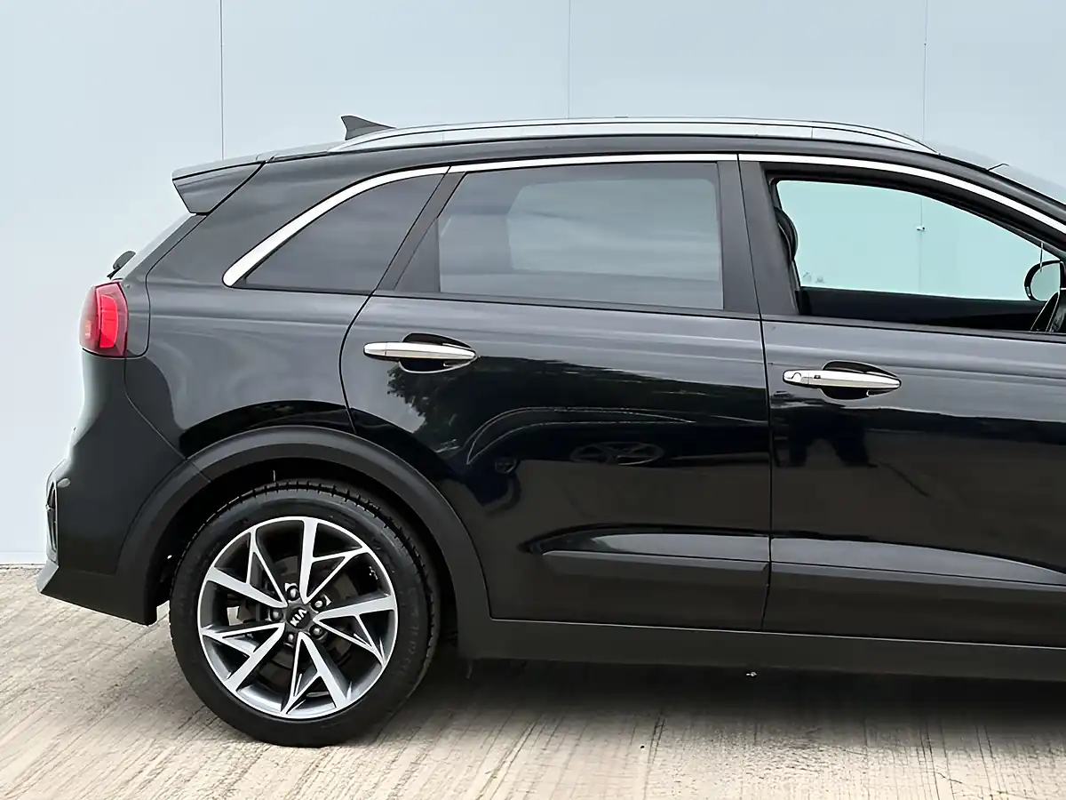Used 2019 Kia Niro Niro 4 Midnight Black - Interior and Exterior details 10