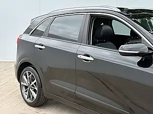 Used 2019 Kia Niro Niro 4 Midnight Black - Interior and Exterior details 6