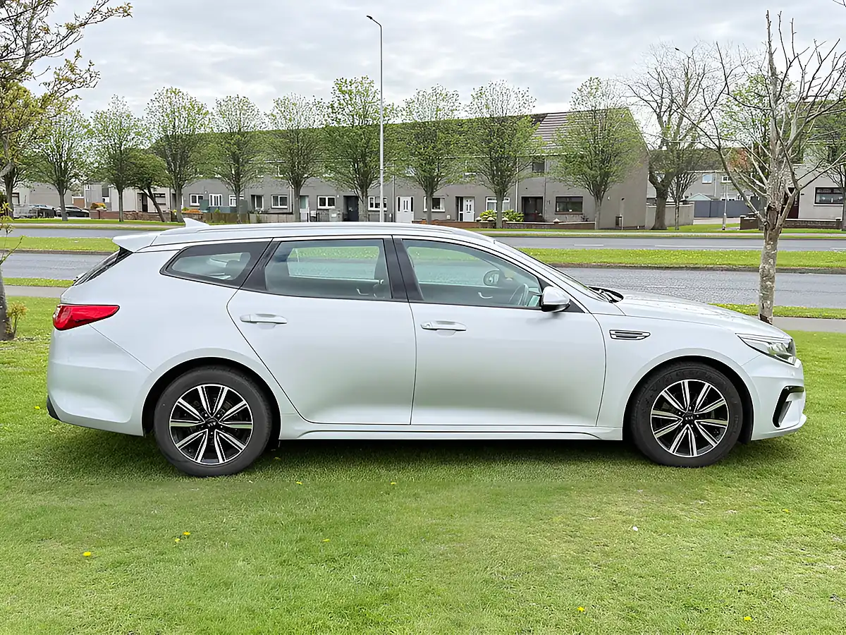 Used 2019 Kia Optima 2 Sportswagon Silver - Interior and Exterior details 7