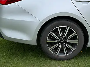 Used 2019 Kia Optima 2 Sportswagon Silver - Interior and Exterior details 9
