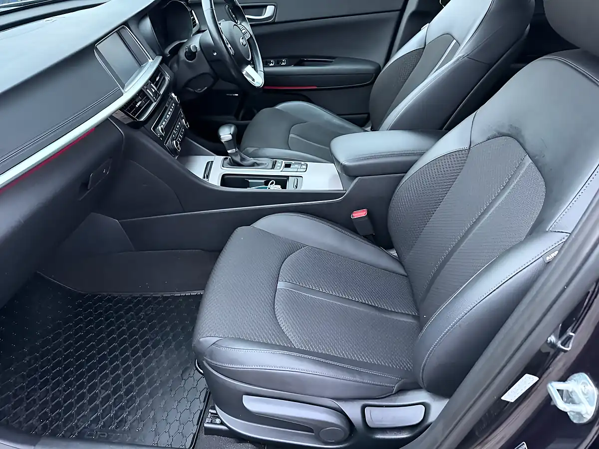 Used 2019 Kia Optima Sportswagon Blue - Interior and Exterior details 12
