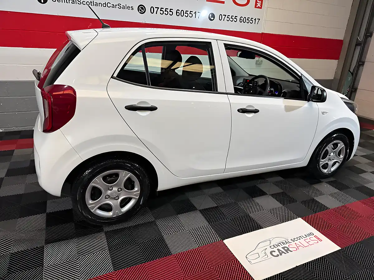 Used 2019 Kia Picanto 1 White - Interior and Exterior details 11