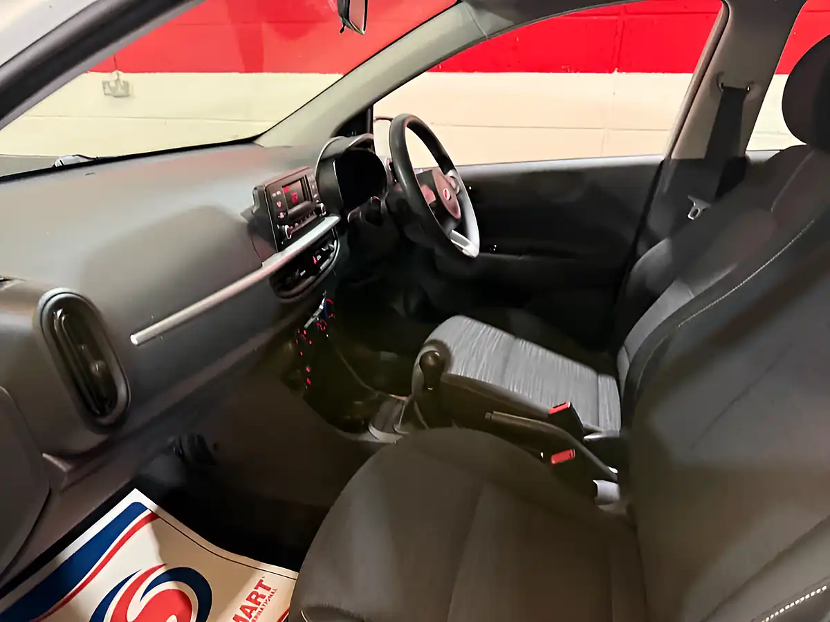 Used 2019 Kia Picanto 1 White - Interior and Exterior details 18