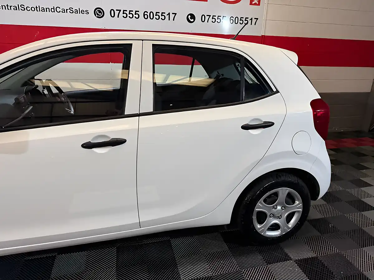 Used 2019 Kia Picanto 1 White - Interior and Exterior details 4