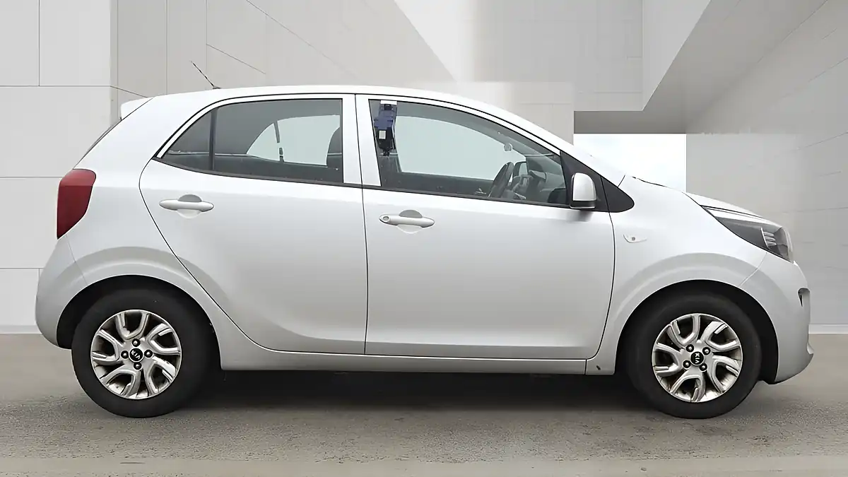 Used 2019 Kia Picanto 2 Silver - Interior and Exterior details 3