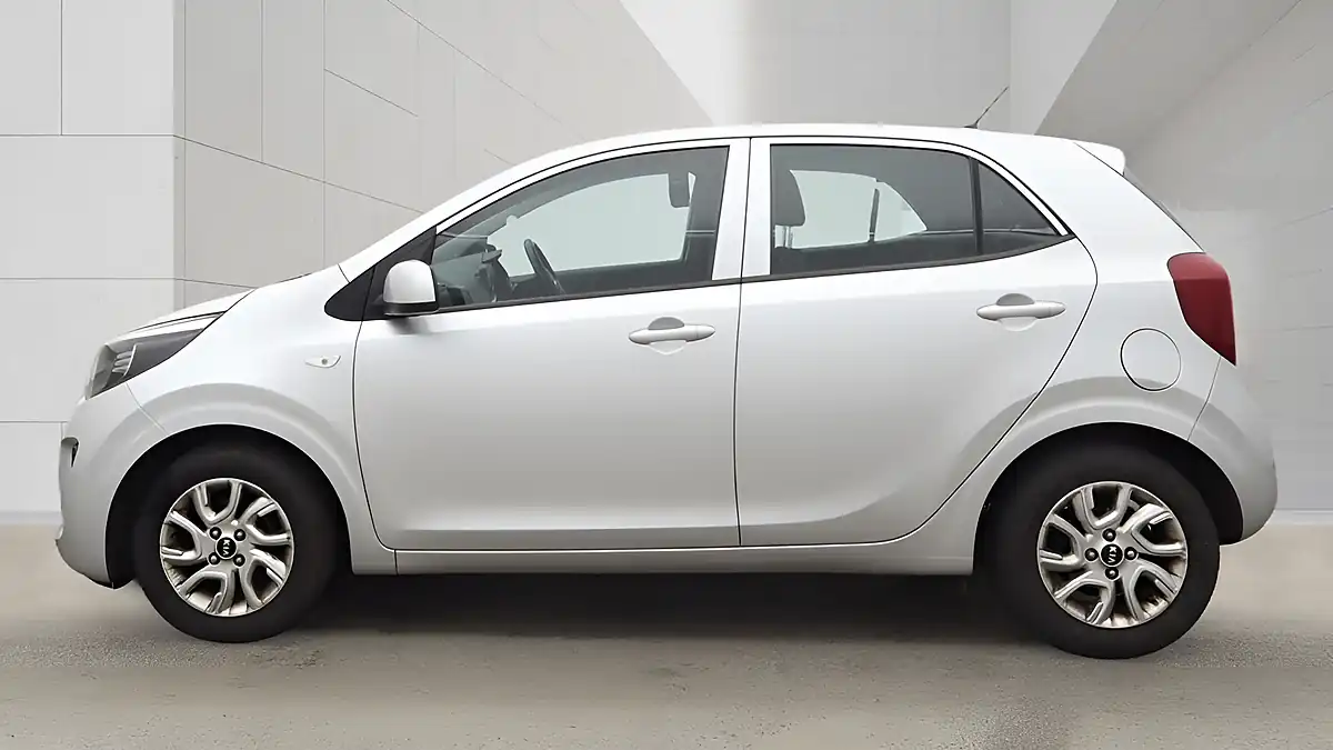 Used 2019 Kia Picanto 2 Silver - Interior and Exterior details 4