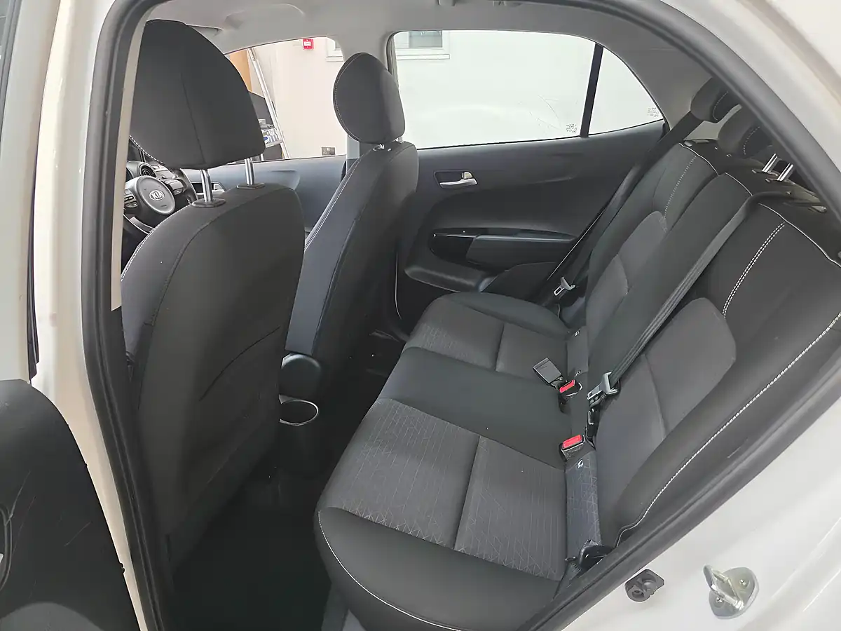 Used 2019 Kia Picanto 2 White - Interior and Exterior details 10