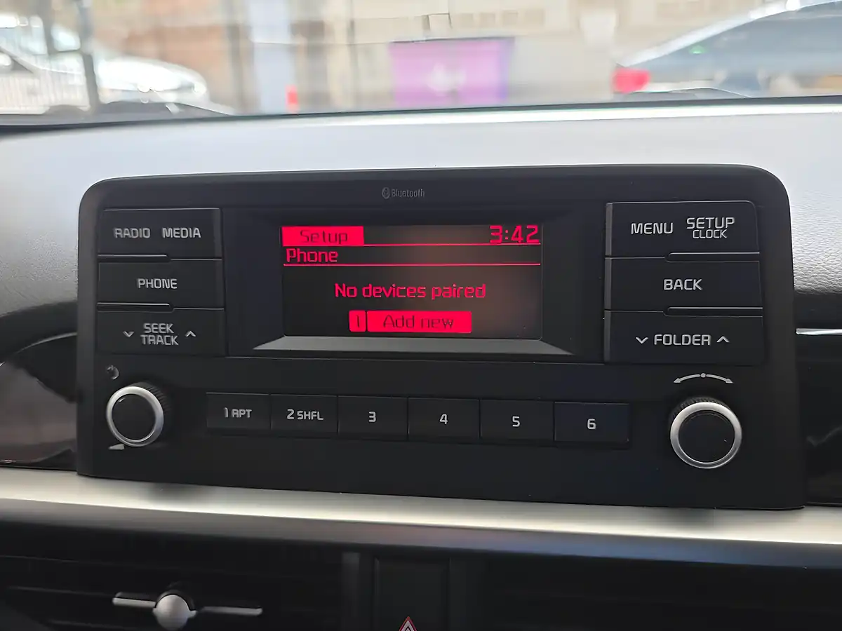 Used 2019 Kia Picanto 2 White - Interior and Exterior details 14