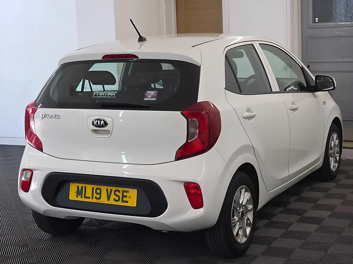 Used 2019 Kia Picanto 2 White - Interior and Exterior details 4