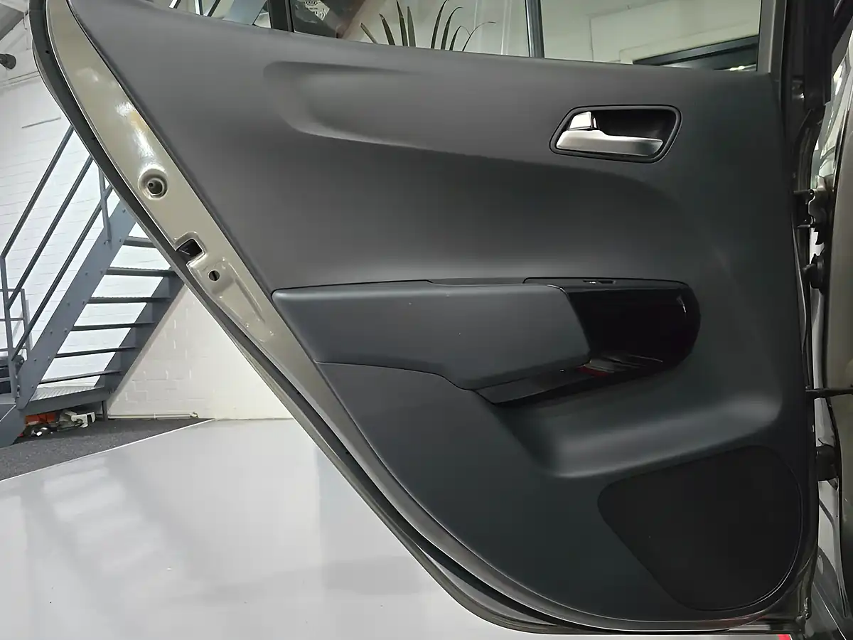 Used 2019 Kia Picanto GT-Line S Silver - Interior and Exterior details 19