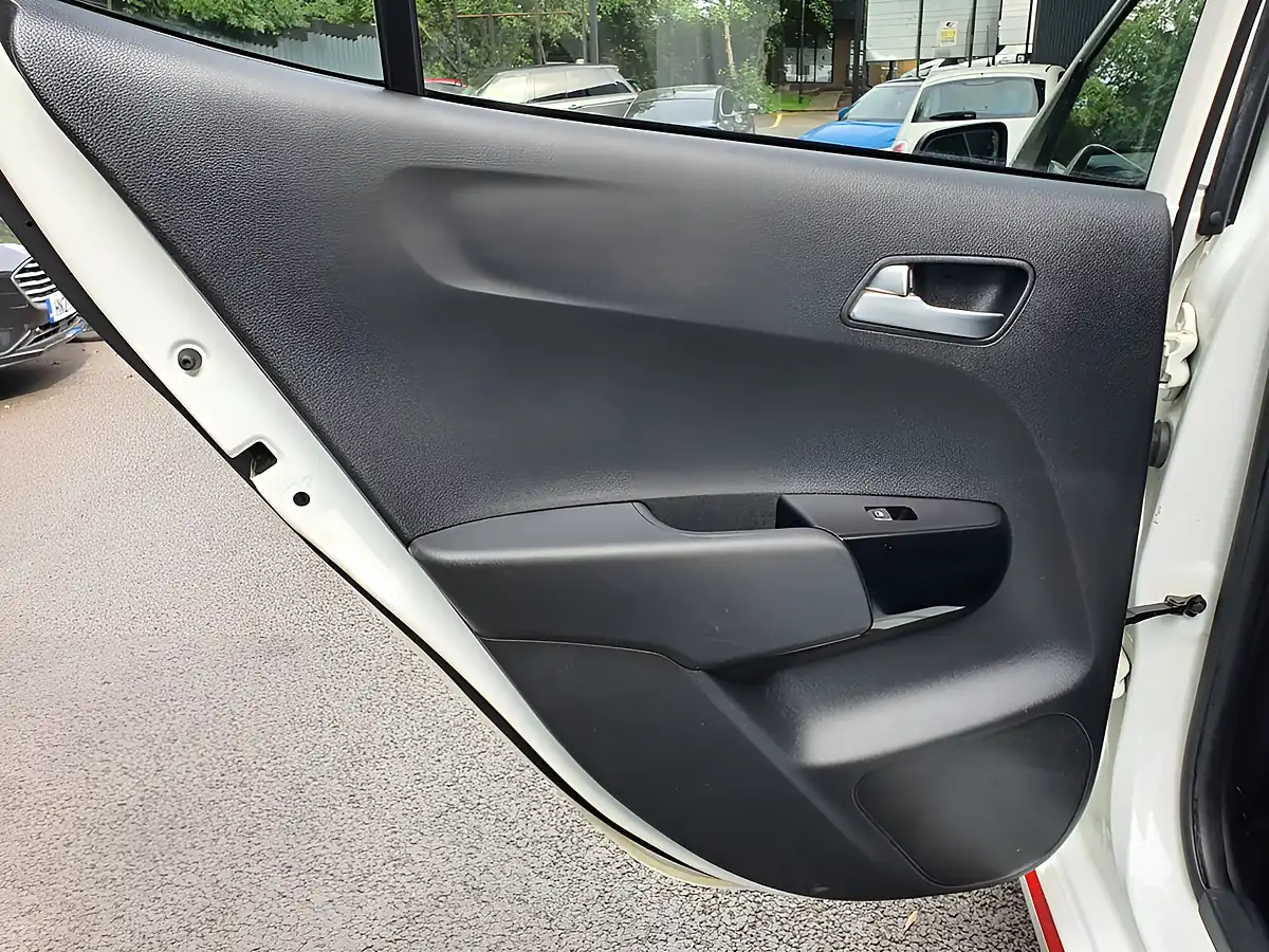 Used 2019 Kia Picanto GT-Line S White - Interior and Exterior details 13