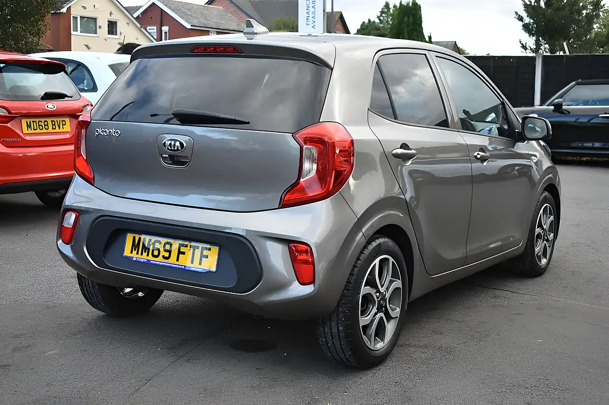 Used 2019 Kia Picanto Titanium Edition Silver - Interior and Exterior details 4