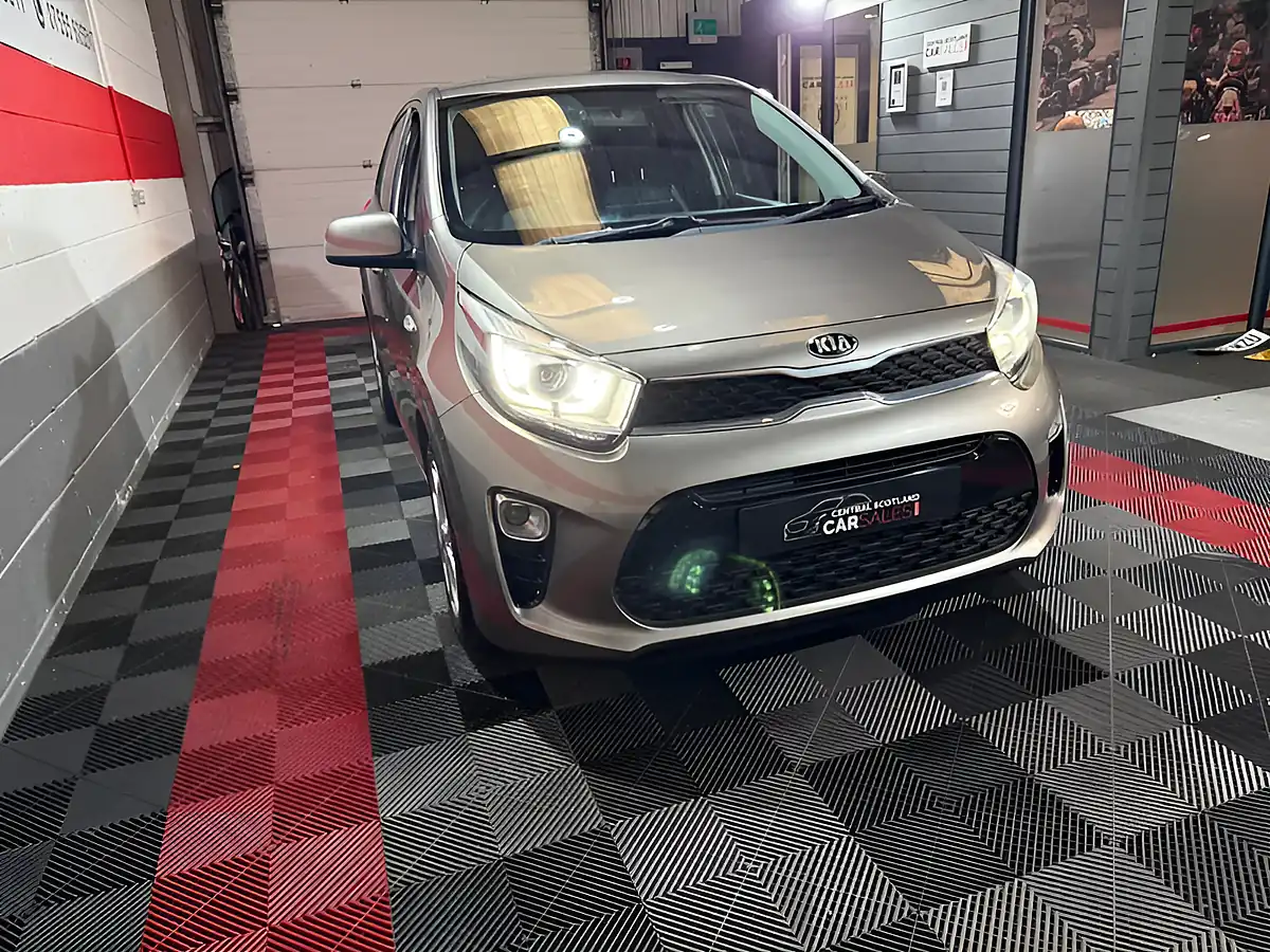 Used 2019 Kia Picanto Titanium Edition Silver - Interior and Exterior details 6
