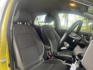Used 2019 Kia Picanto X-Line Green - Interior and Exterior details 11