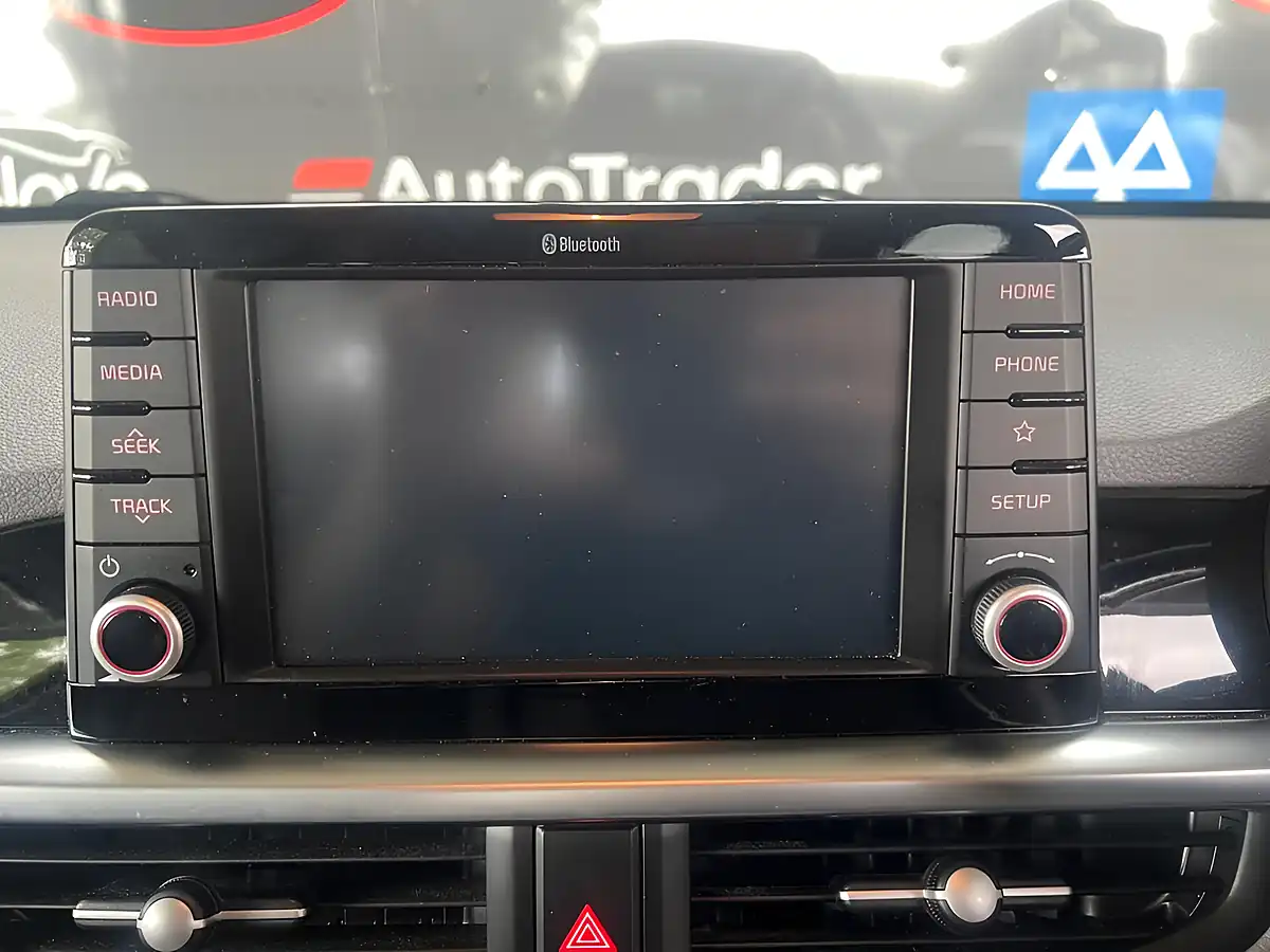 Used 2019 Kia Picanto X-Line Green - Interior and Exterior details 17