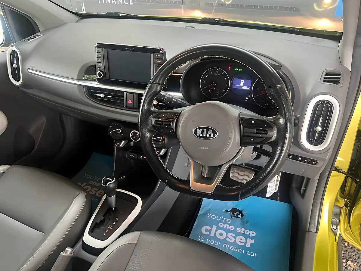 Used 2019 Kia Picanto X-Line Green - Interior and Exterior details 18
