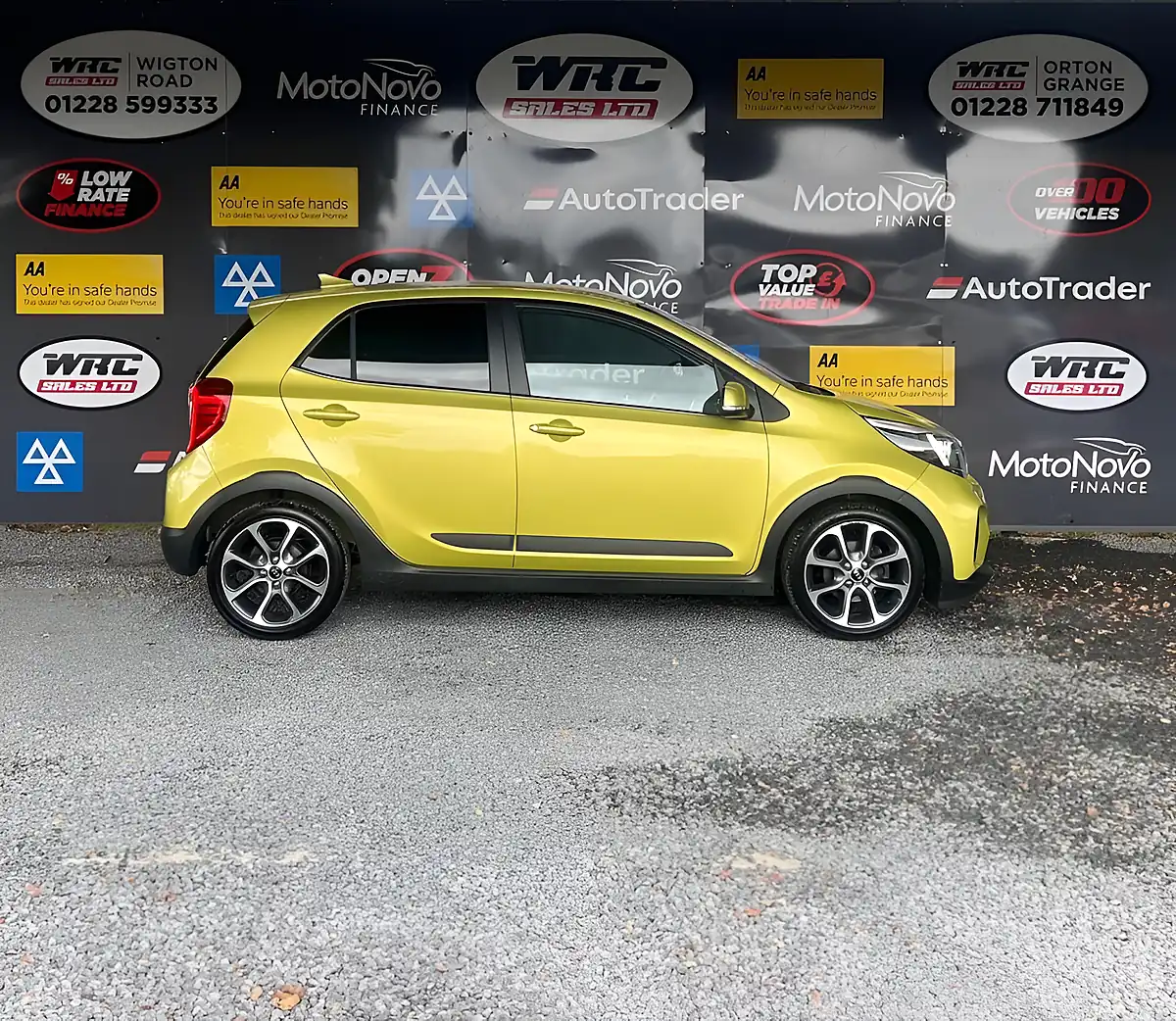 Used 2019 Kia Picanto X-Line Green - Interior and Exterior details 5
