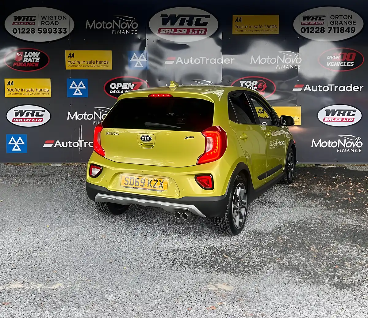 Used 2019 Kia Picanto X-Line Green - Interior and Exterior details 6